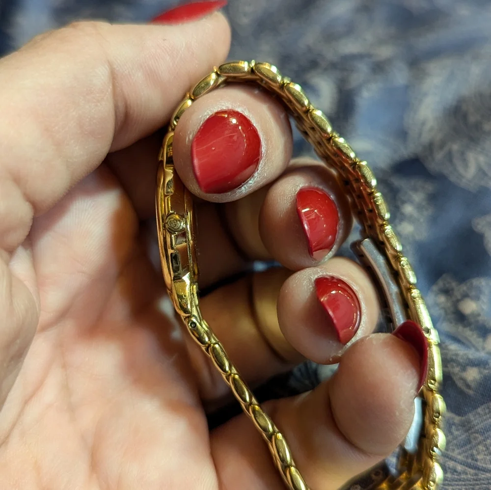 Gucci 3400L Diamond Watch - Picture 4 of 8